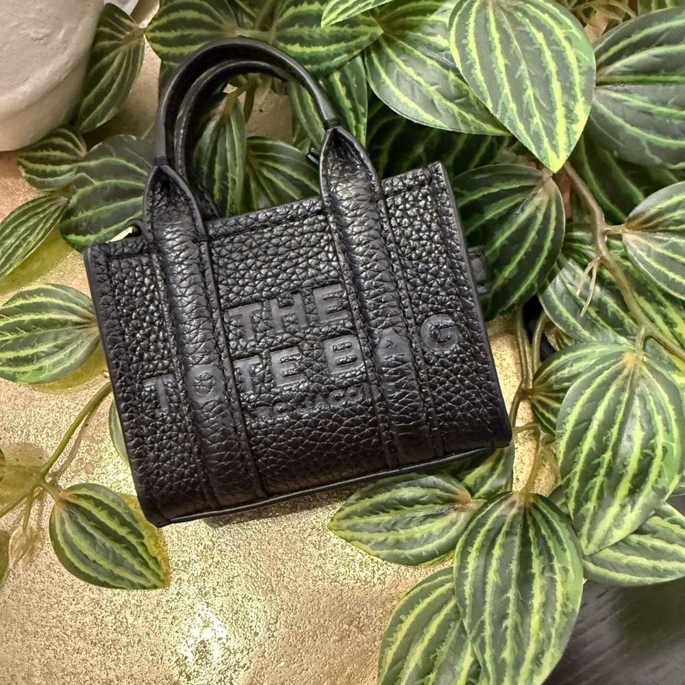 NWOT Marc Jacobs Black Leather Mini Tote Bagcharm - Picture 3 of 6